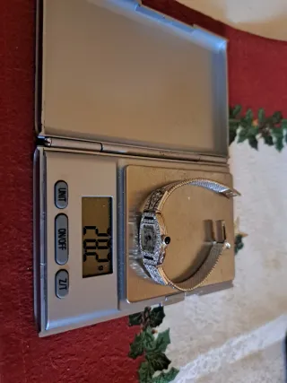 Reloj Oro Blanco 18k Diamantes y Zafiros.