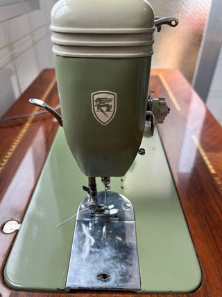 Máquina de coser SIGMA