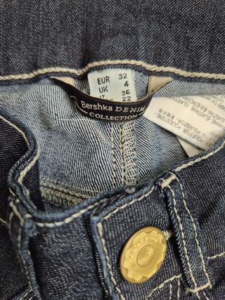 Calças ganga skinny Bershka azul escuro