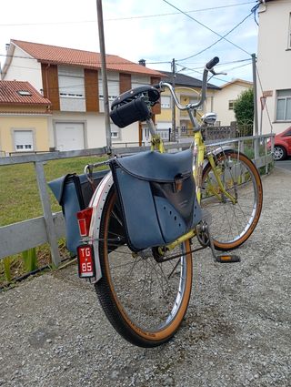 Bicicleta Vintage Amarilla