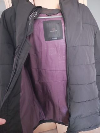 Abrigo negro Pull&Bear