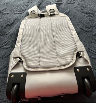 Mochila de viaje con ruedas gris claro con ruedas
