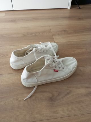 Zapatillas Levis Blancas