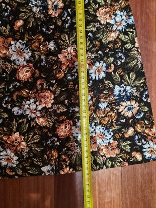 Vestito corto nero a fiori manica 3/4