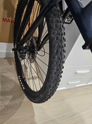 Bicicleta Kona Hei Hei 100mm - Casi Nueva