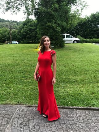 Vestido Rosa Clará invitada rojo