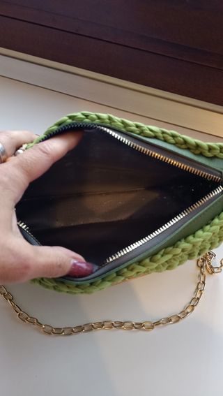 Borsa uncinetto verde con catena oro