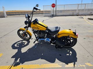 Harley Davidson Rocker C