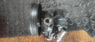 Bomba dirección 028142555F Volkswagen Polo III (6