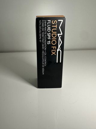 Base Maquillaje MAC Studio Fix NW20