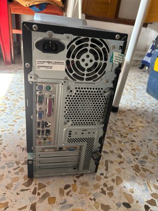 PC Asus y Pantalla LG