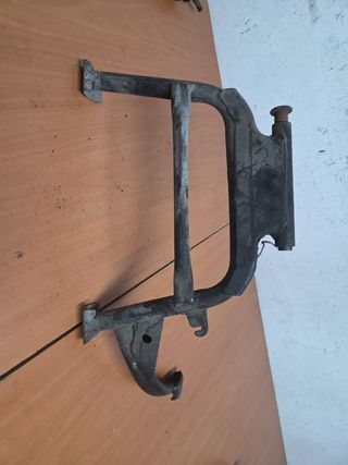 Caballete central Wottan Storm 125