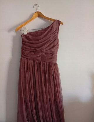 Vestido largo de fiesta de tul.