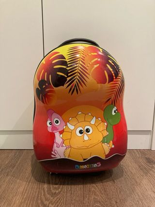 Maleta infantil con ruedas.