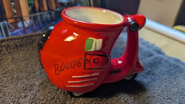 Portavaso Ceramica Vespa Rossa Bologna