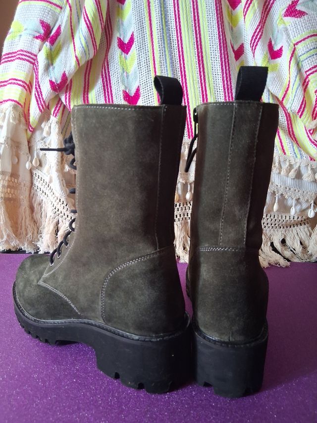Botas de piel verde militar talla 39