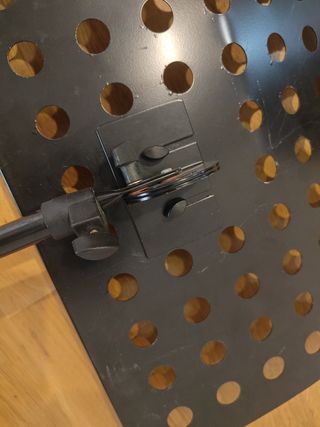 Atril negro para partituras