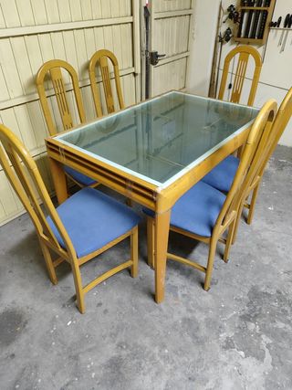 Mesa Comedor Cristal y 6 Sillas Madera