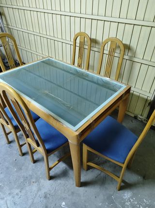 Mesa Comedor Cristal y 6 Sillas Madera