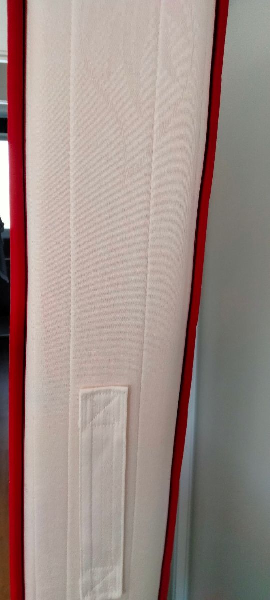 Colchón 1'05 x 1'90.