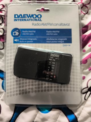 Radio Daewoo AM/FM Portátil