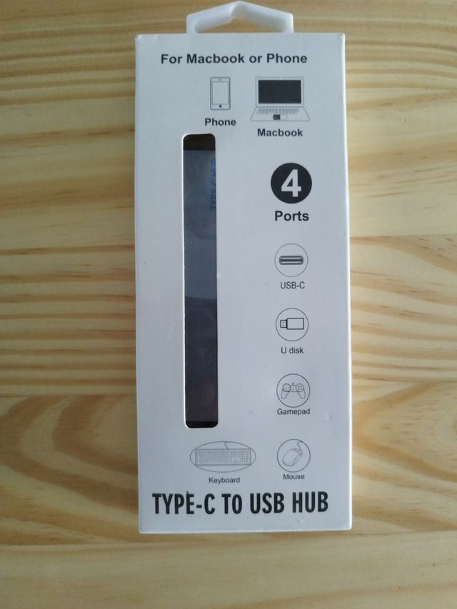 Adaptador USB-C a 4 Puertos USB