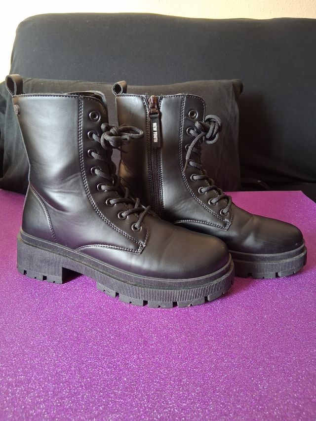Botas polipiel negras talla 39