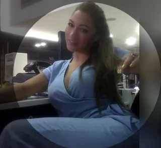 Servicio de masaje relajante y depilaciónes.
