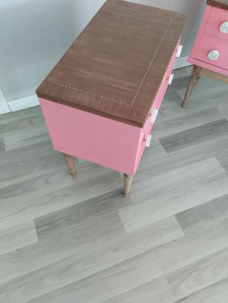 Comodini o tavolini restaurati