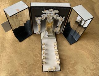 Miniatura Chanel N°5 Eau Première con Pasarela