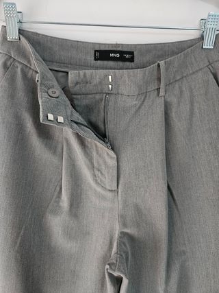 Pantalón Mango recto gris