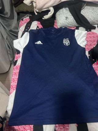 Conjunto deportivo Adidas amarillo