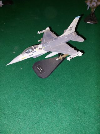 Modellini in scala in ferro 9 pezzi