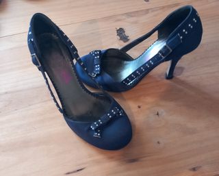 Zapatos de tacón Daniela talla 36/37
REBAJO 15€