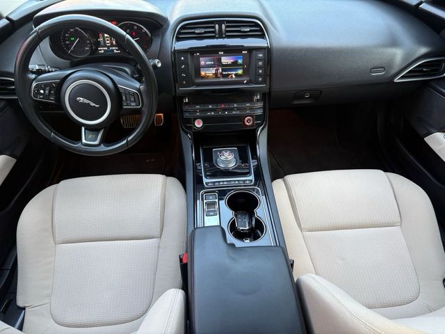 Jaguar XE 2016