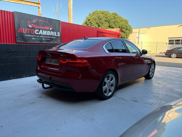 Jaguar XE 2016