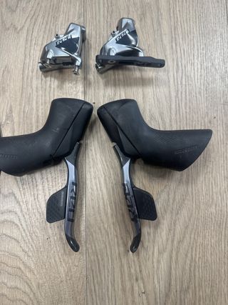 Manetas Sram Red AXS 12v