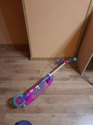 Patinete Oxelo niña rosa y morado