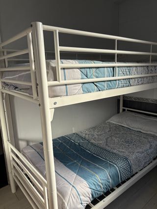 Litera metálica El Corte Inglés.