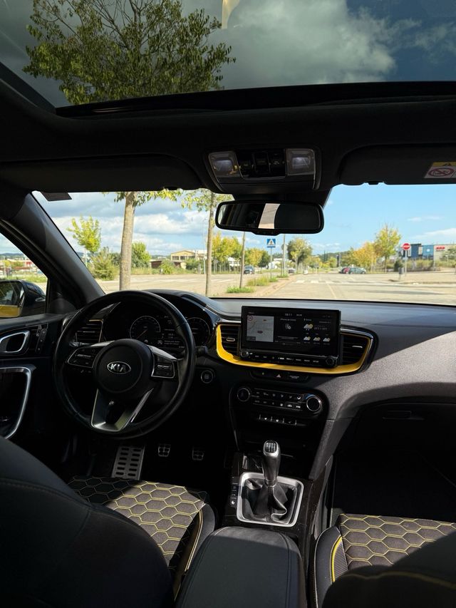 KIA XCeed 2019 Quantum Yellow