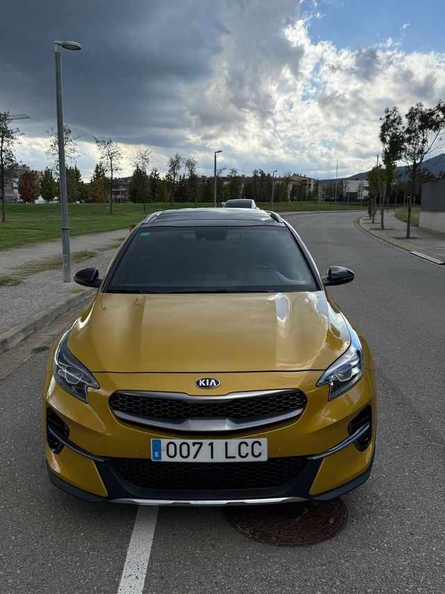 KIA XCeed 2019 Quantum Yellow