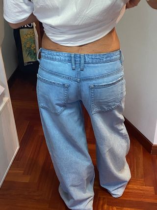 Pantalones vaqueros anchos