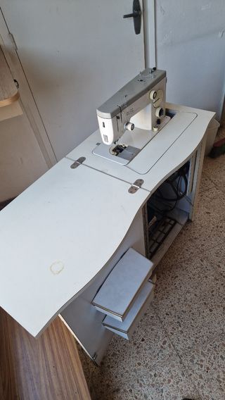 Máquina de coser Alfa Super Automática