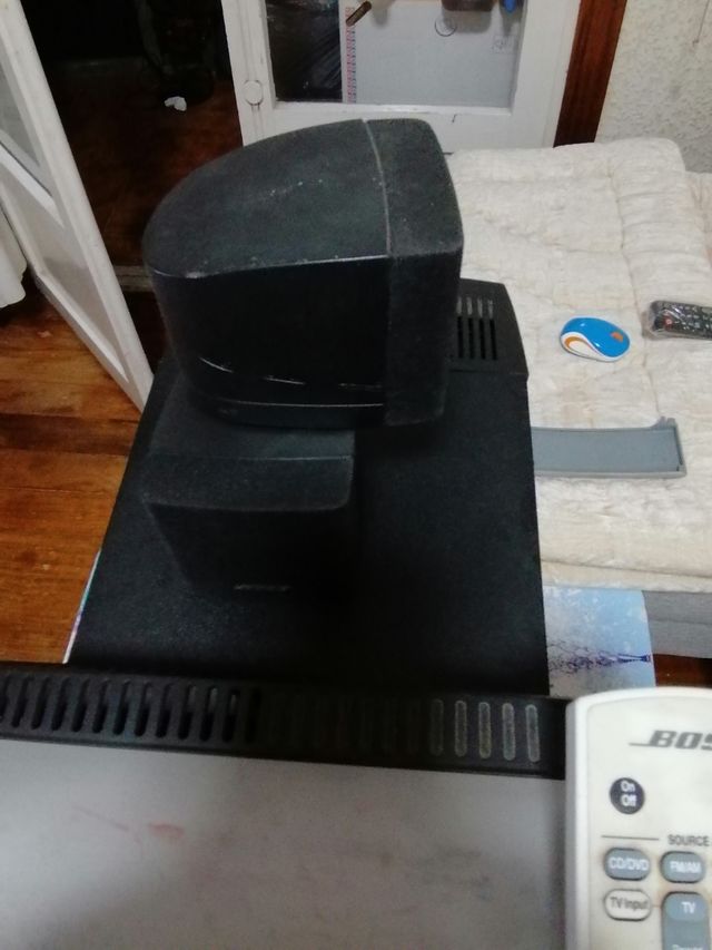 Bose Negro no a probado por falta cables