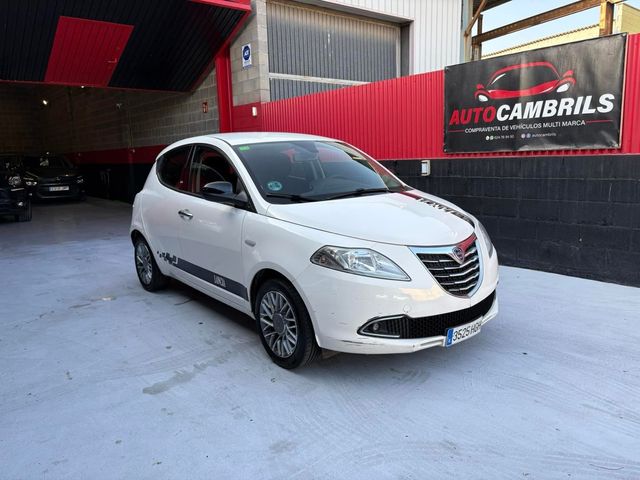 Lancia Ypsilon 2011