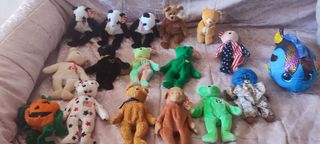 Lote de peluches variados