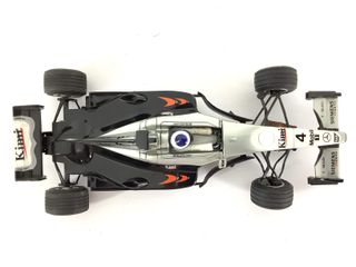 coche slot scalextric mclaren mp4/16 negro