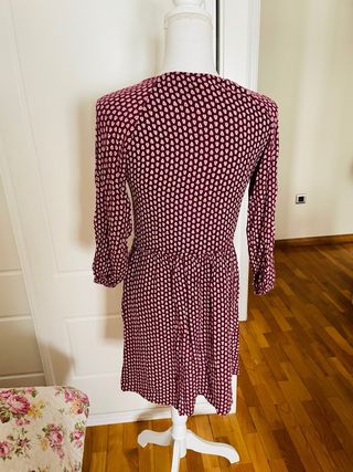 Vestido estampado plumas burdeos talla M