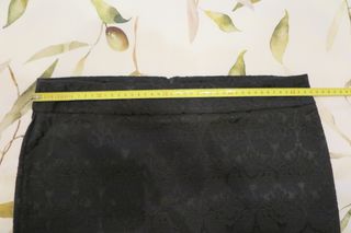 Traje chaqueta y falda negro estampado