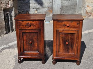 Coppia comodini Carlo X noce massello